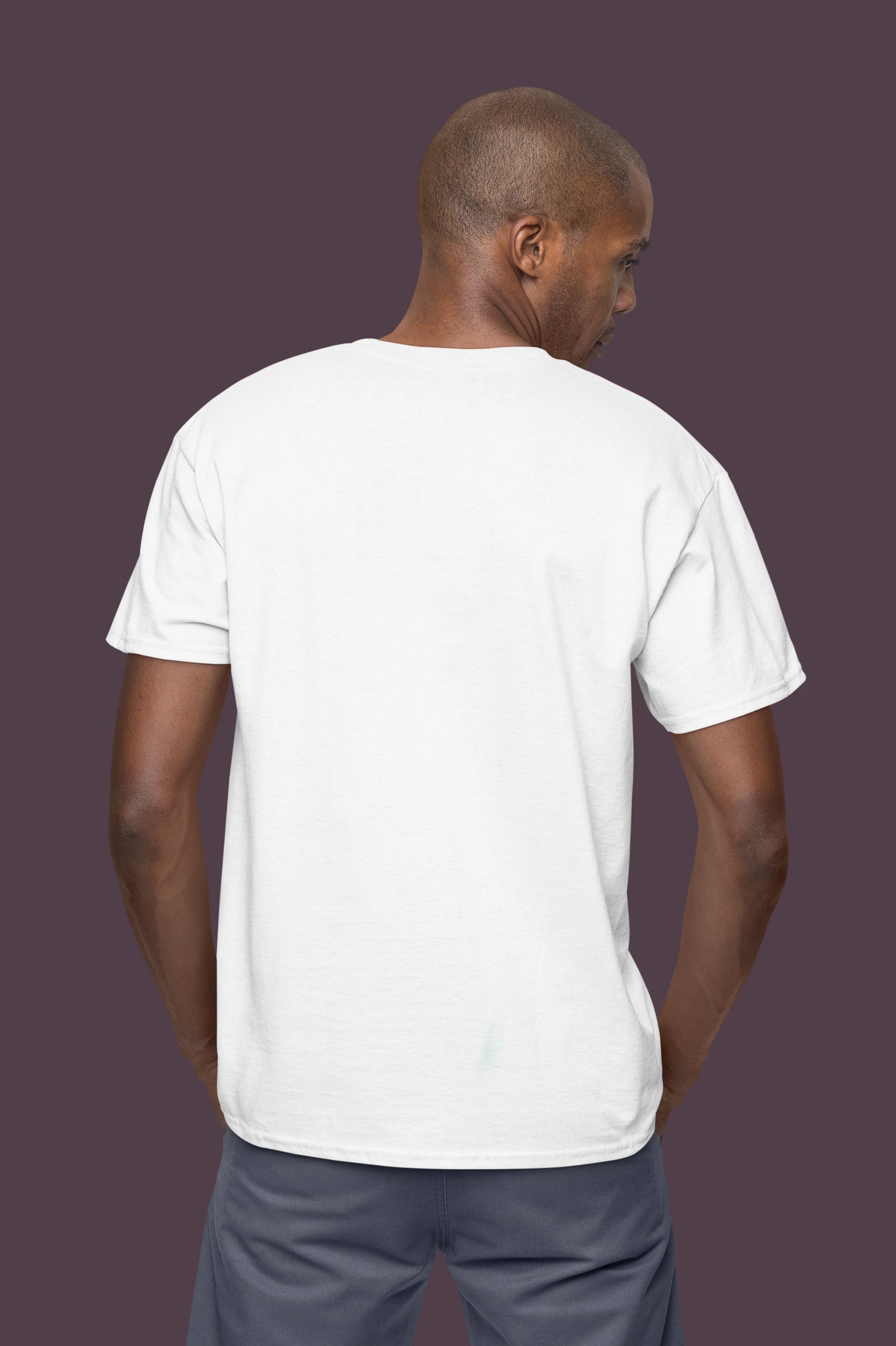 Cluvian Vintage Sports Car Graphic Cotton T-Shirt – White