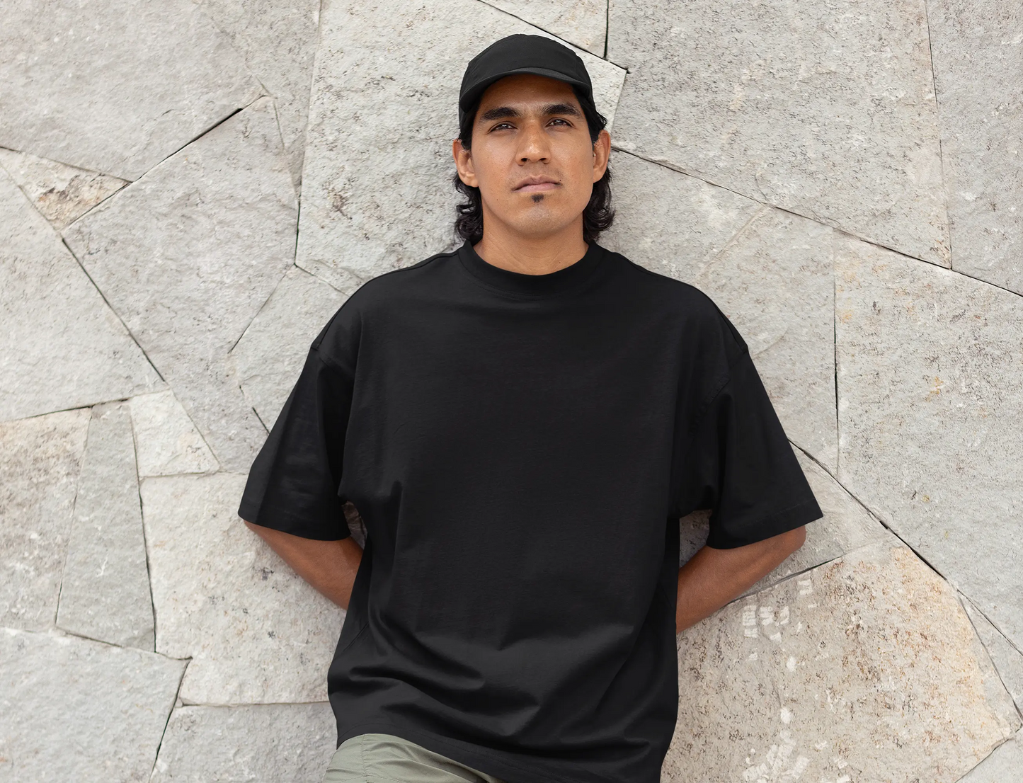 Cluvian Oversized Cotton Graphic T-Shirt – Black