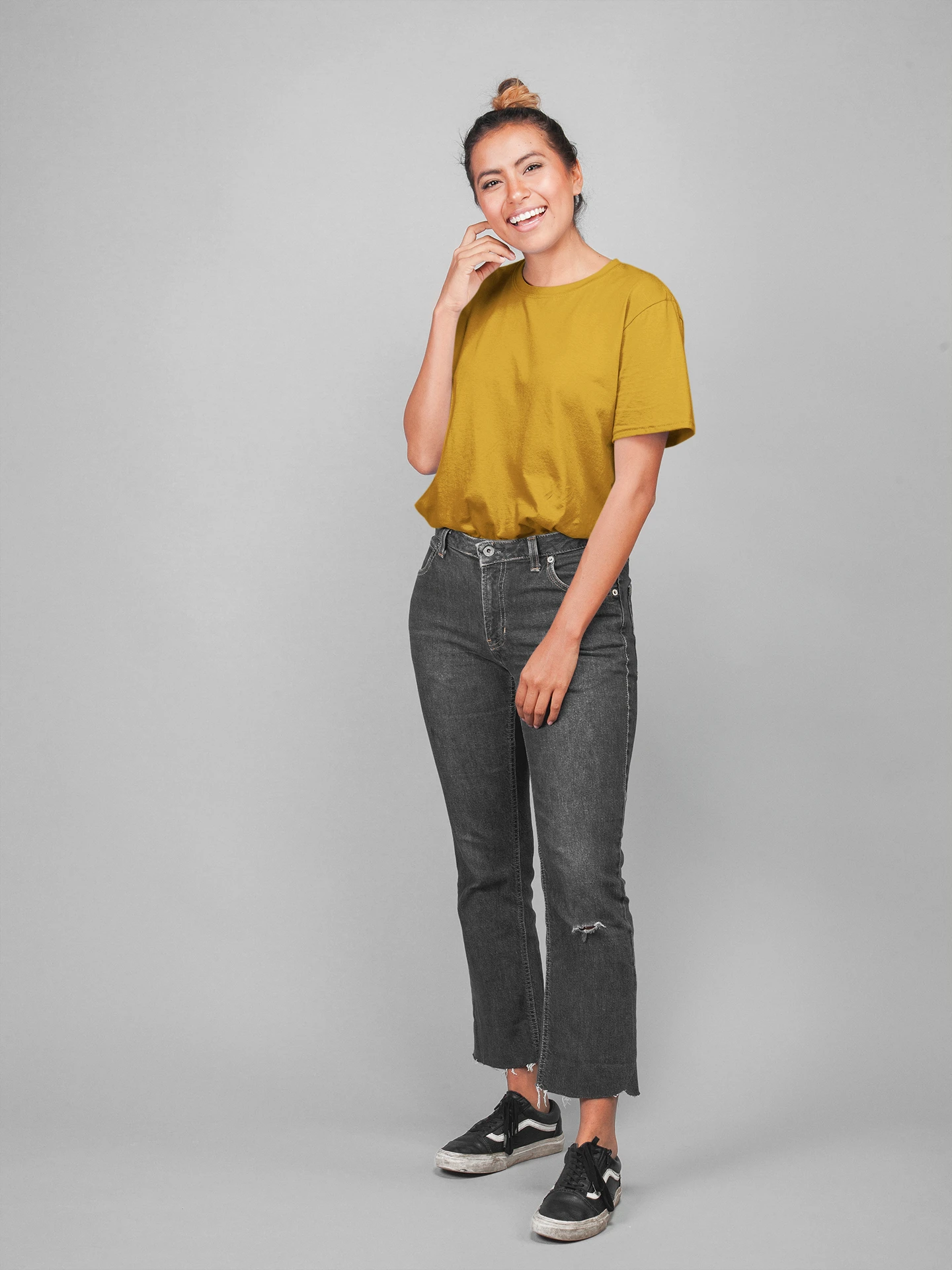 Cluvian Valuable Bird Graphic Cotton T-Shirt – Mustard